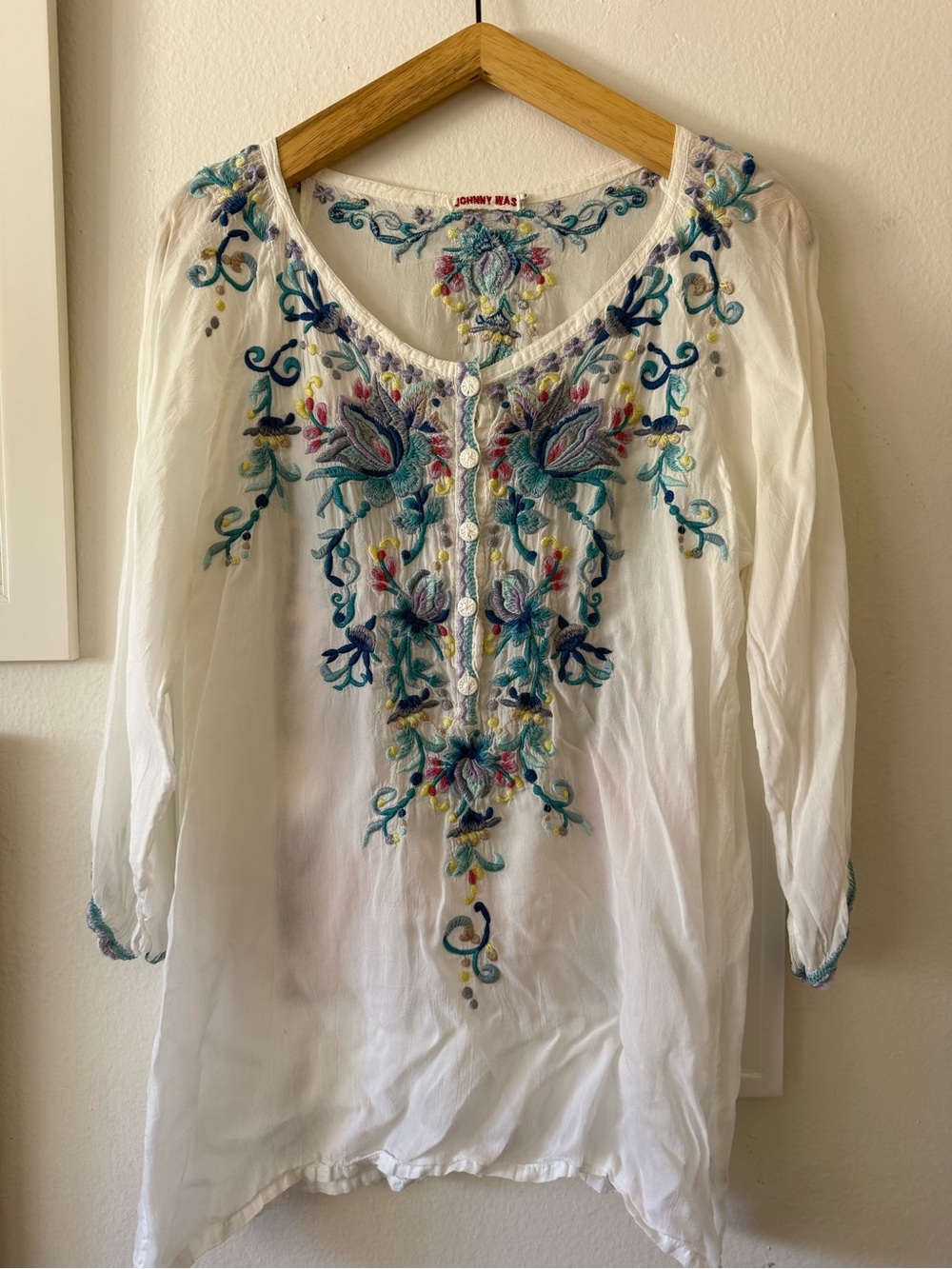 Johnny Was White Embroidered V-Neck Tunic with Teal & Pink Accents